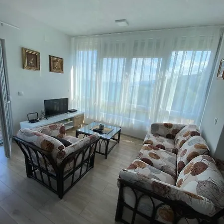Agape Apartment *